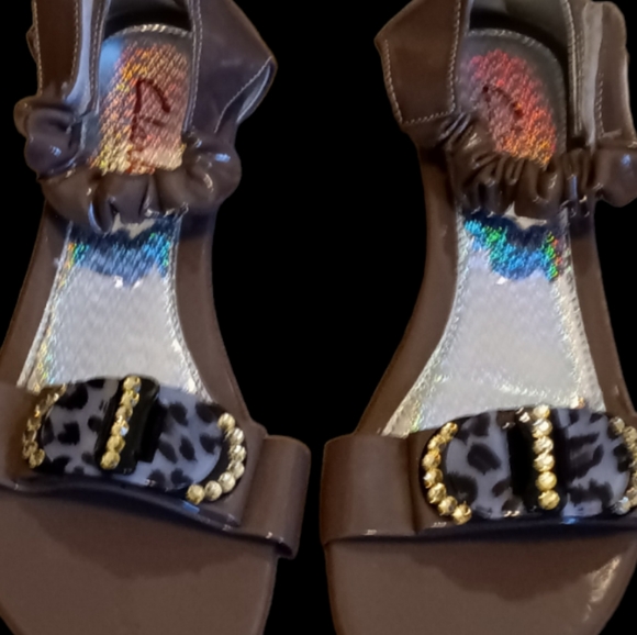 Clark's Brown Thailand Sandals with Ankle Strap - Picture 7 of 7